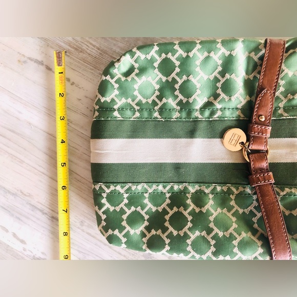 Tommy Hilfiger Crossbody - Picture 6 of 8